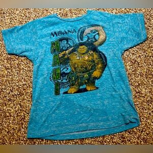 Unisex short sleeve tshirt. Size 3T. Disney